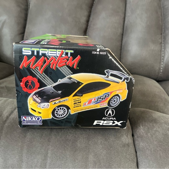 Street MaXtreme Acura RSX Yellow Toy Car - Picture 6 of 7